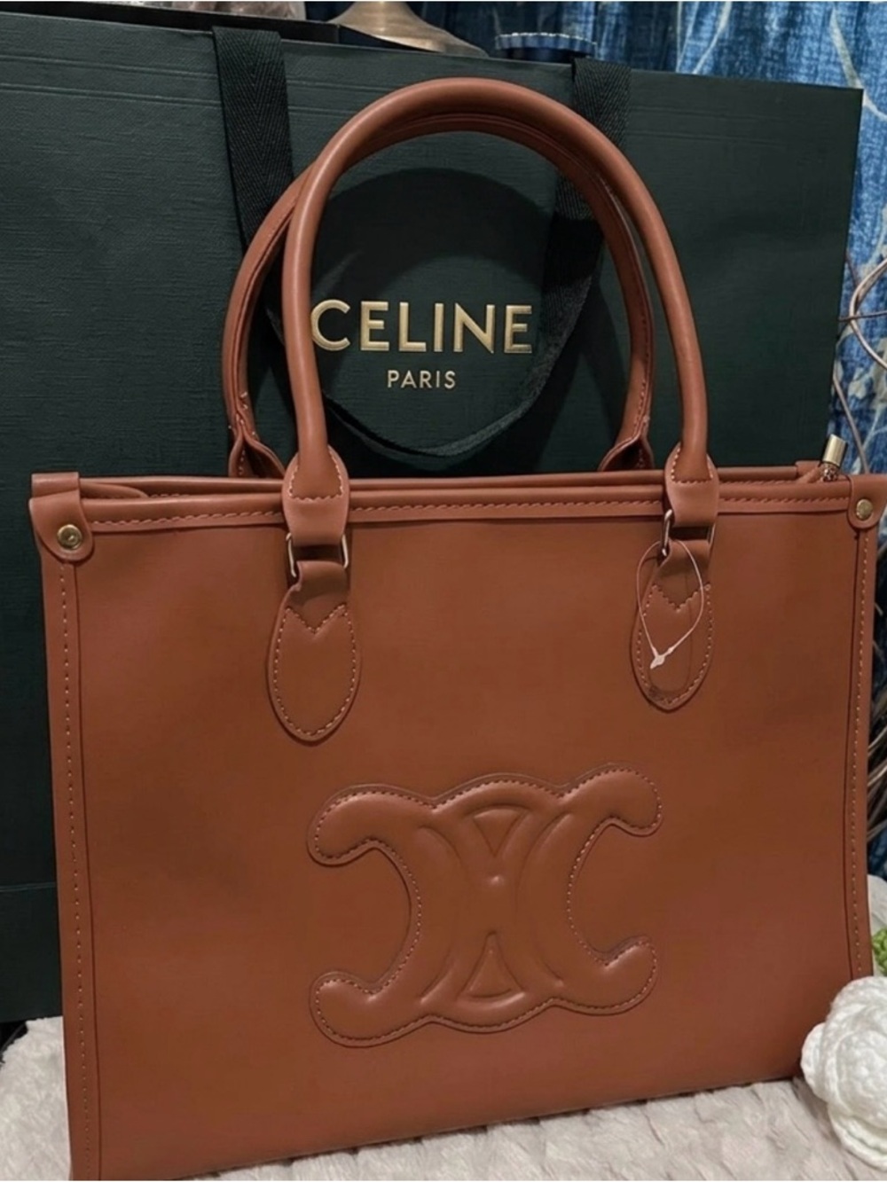 nwt Tote Bag